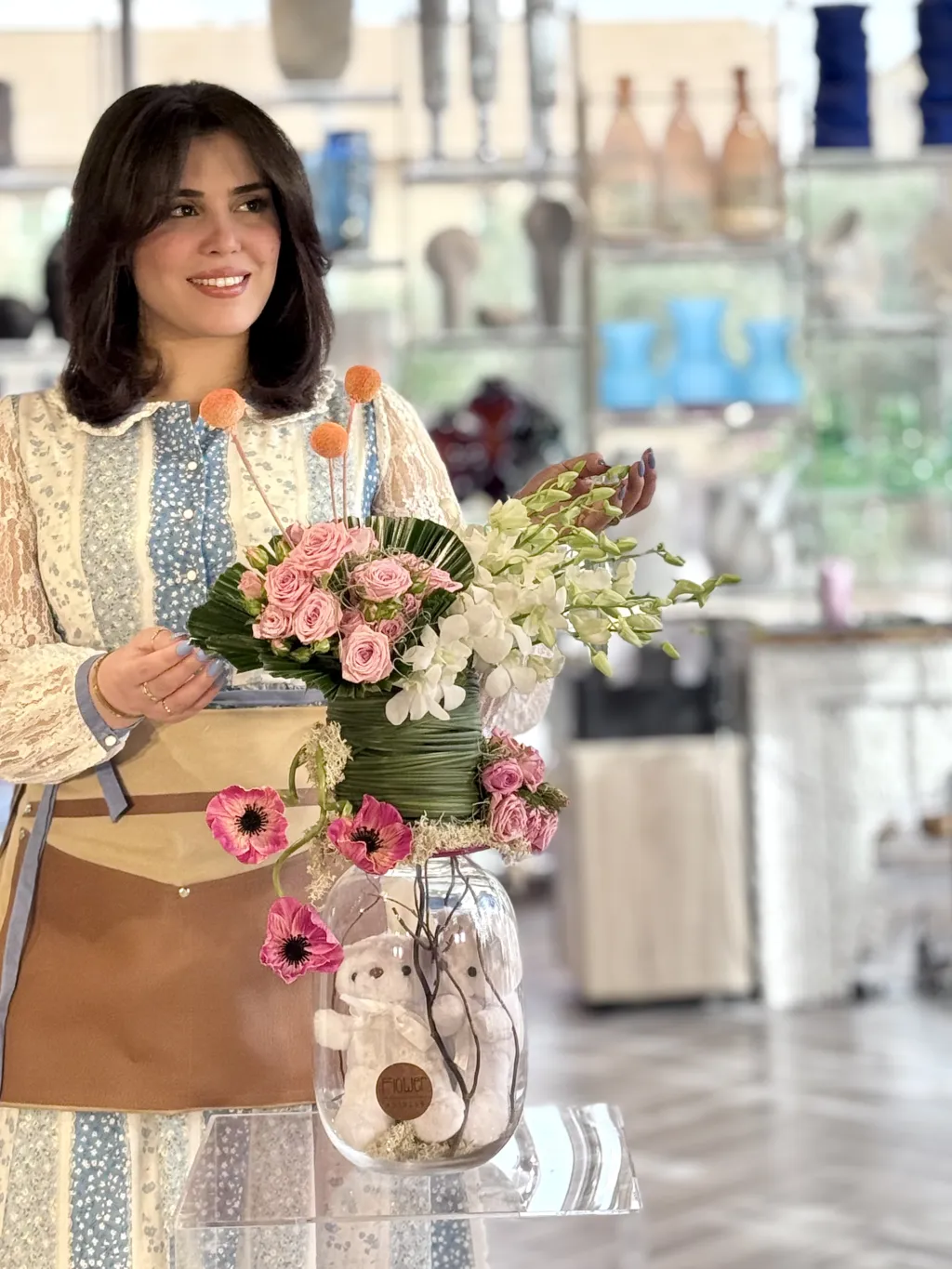 تنسيق فازة الورد الأنيق