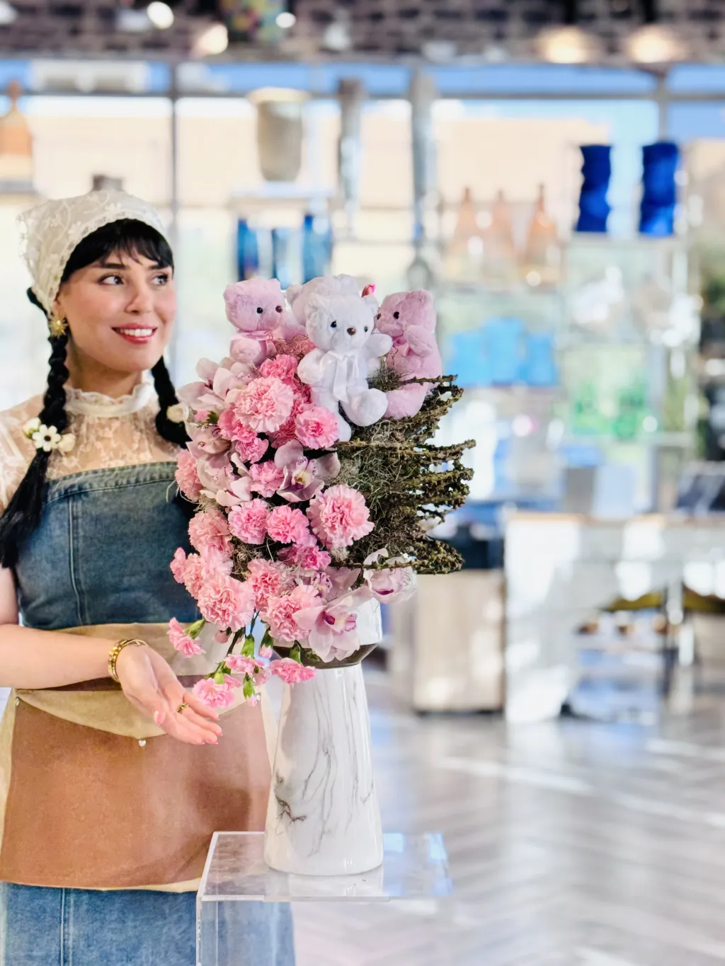 فازة الورد مع التوي